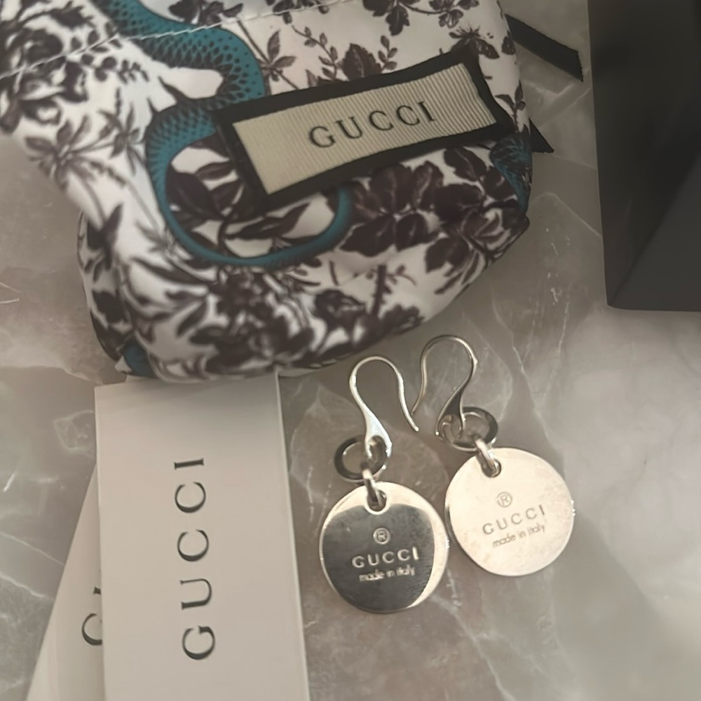 Beautiful brand new Gucci silver earrings. Comes with dust bag and box